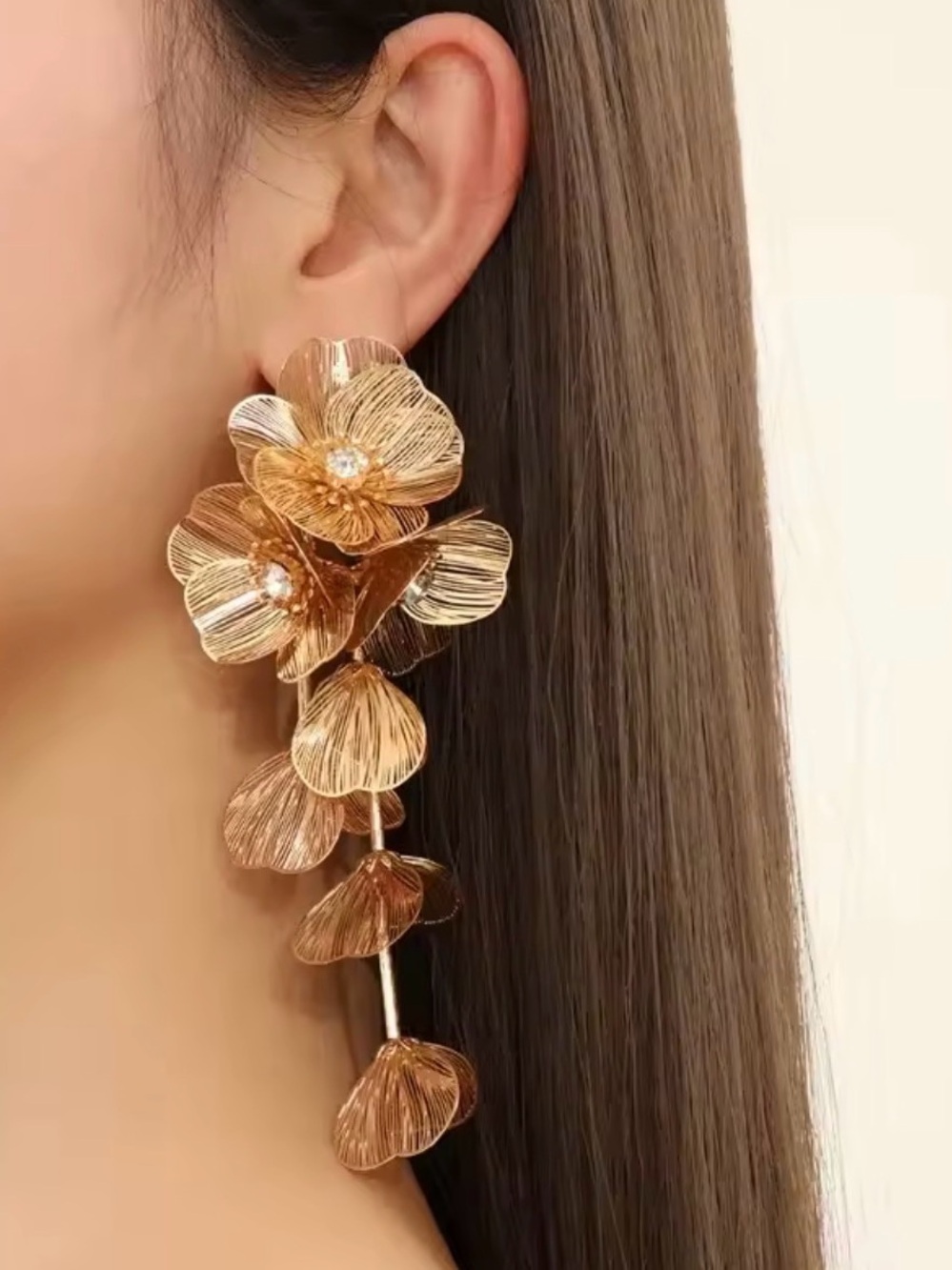 Zara Gold Floral Statement
Earrings New!!!
